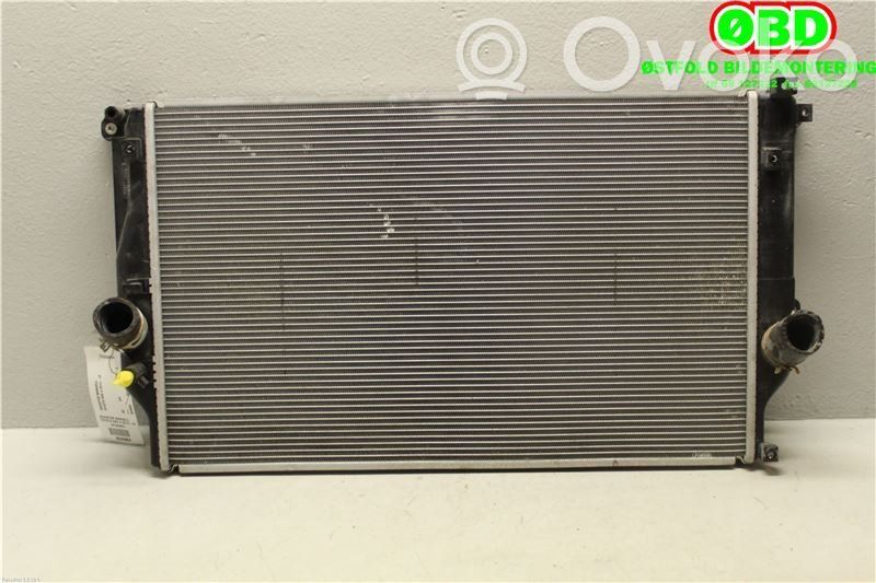 Toyota RAV 4 (XA40) Chłodnica 