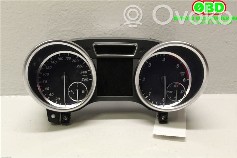 Mercedes-Benz ML W166 Tachimetro (quadro strumenti) 
