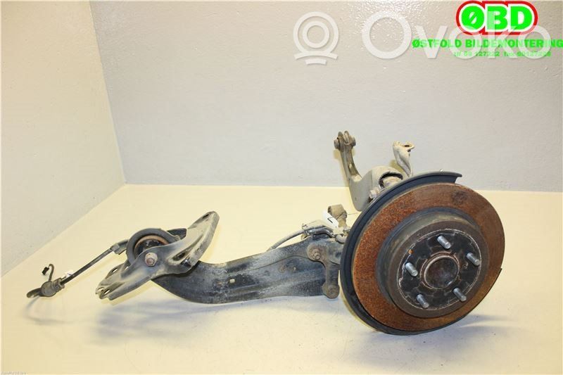 Toyota C-HR I Fuso a snodo con mozzo ruota posteriore 