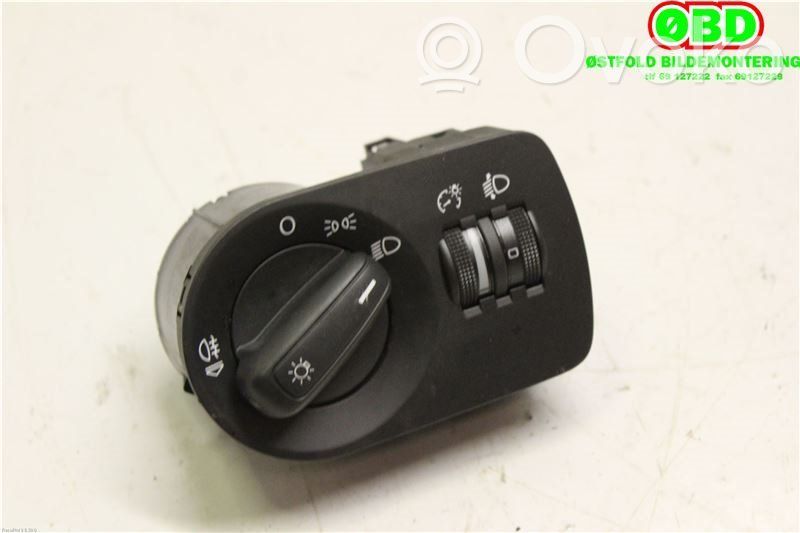 Audi A1 Light switch 