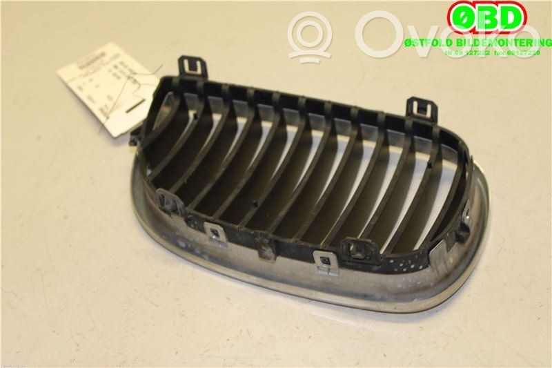BMW 1 E81 E87 Moldura protectora de la rejilla de ventilación lateral del panel 