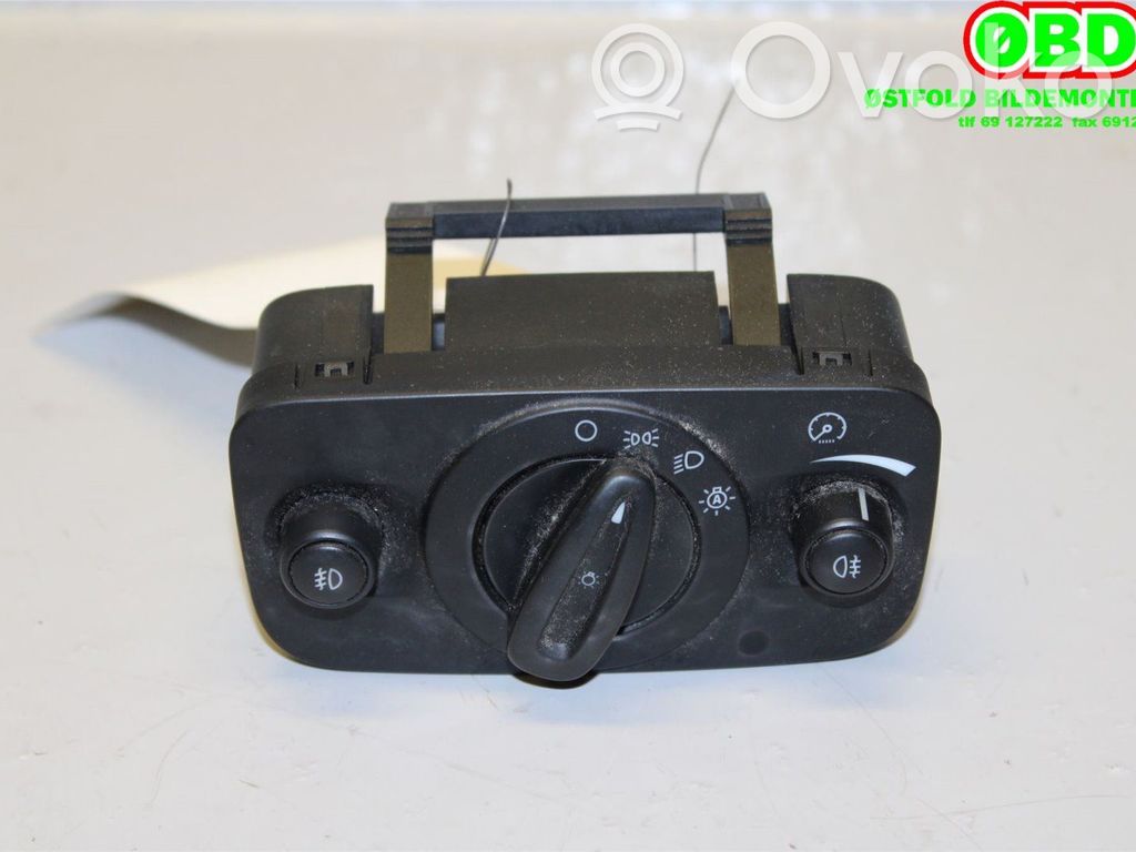 Ford C-MAX II Light switch 