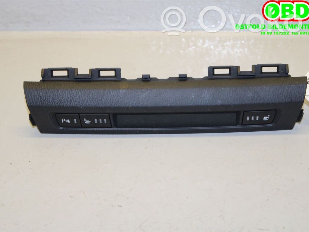 Mazda 3 III Seat heating switch 
