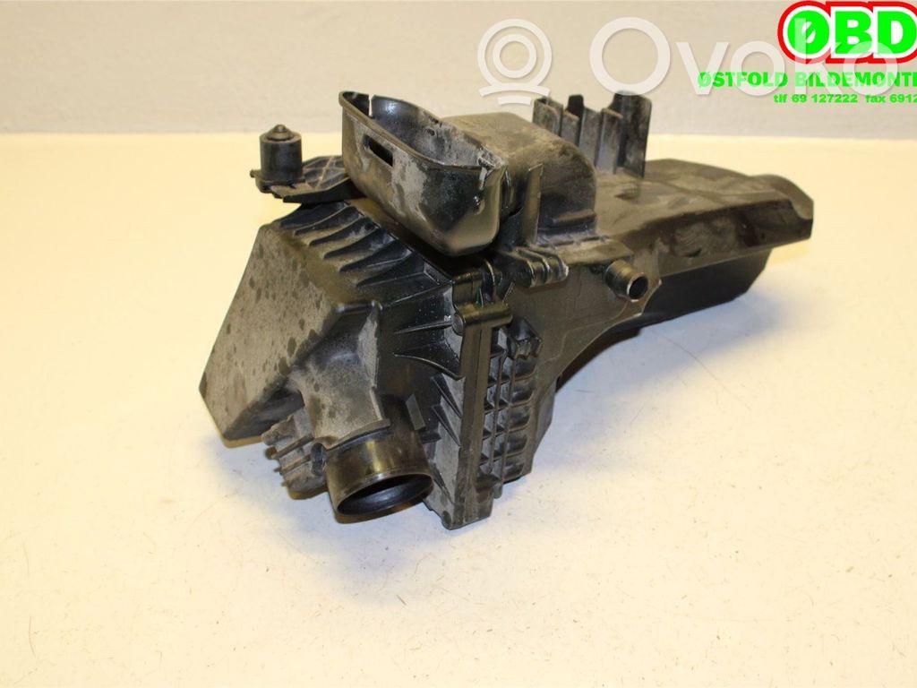 Ford Fiesta Air filter box 