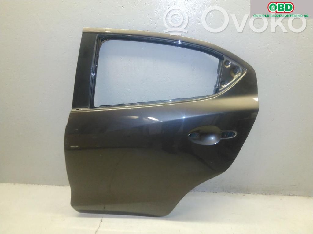 Mazda 2 Takaovi 