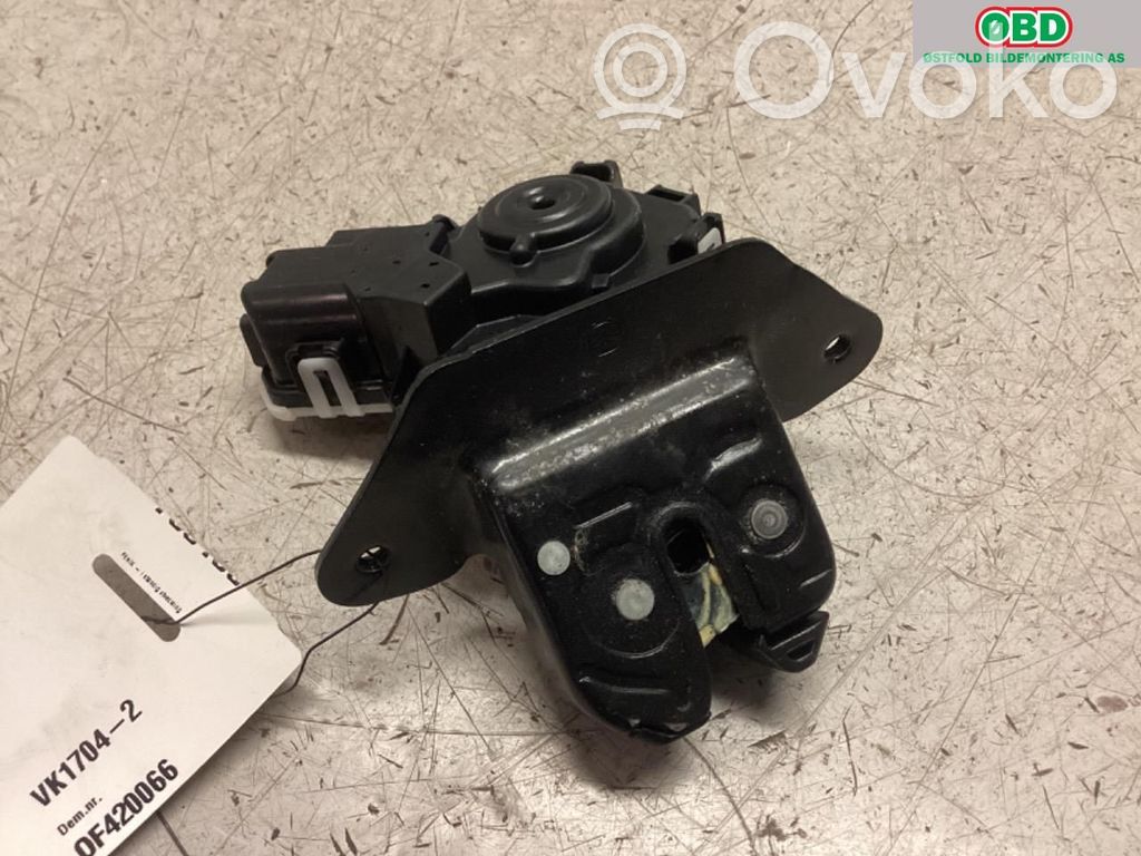 Tailgate lock latch   D09H62310,D09H62310