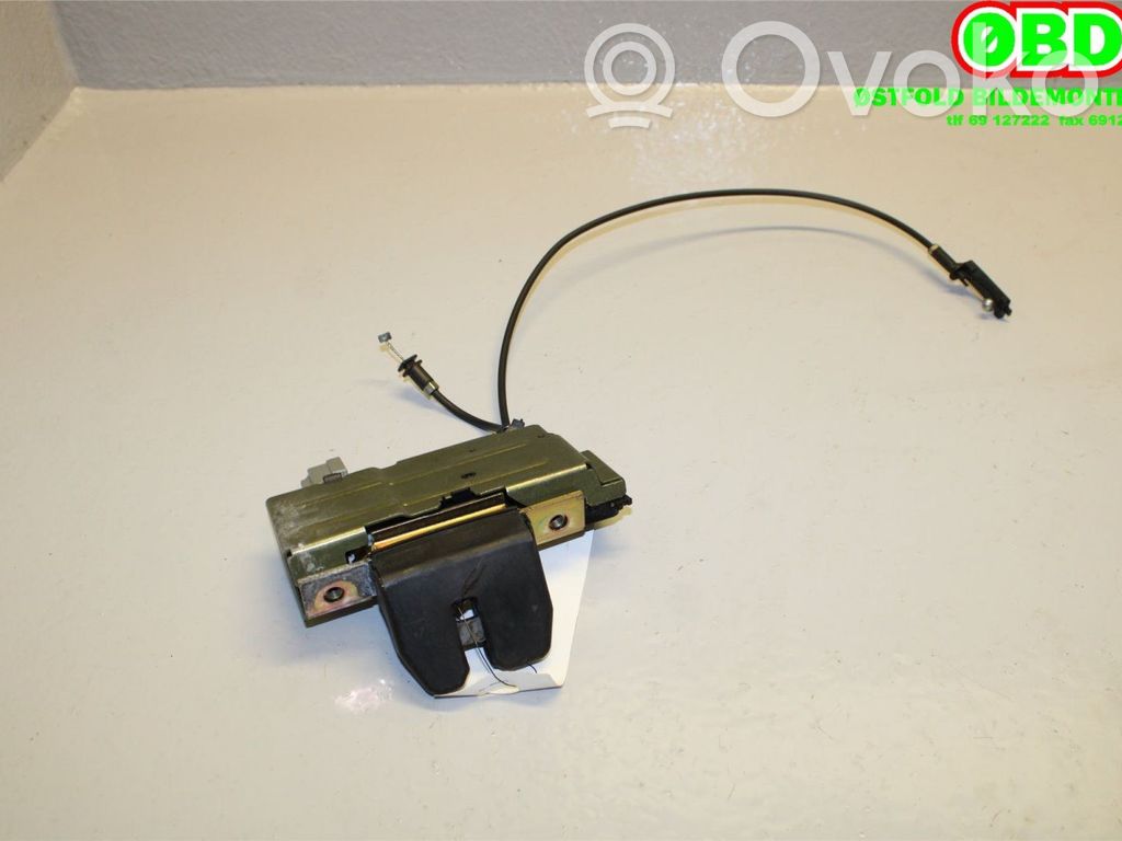 Volvo XC90 Tailgate lock latch 