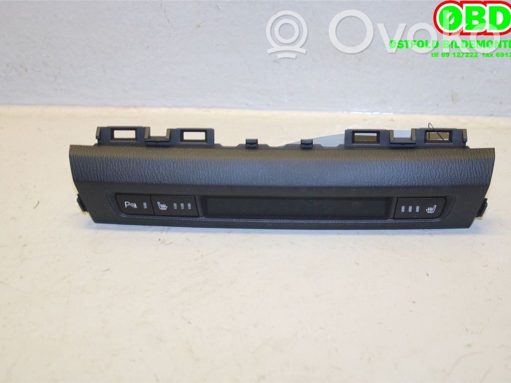 Mazda 3 III Seat heating switch 