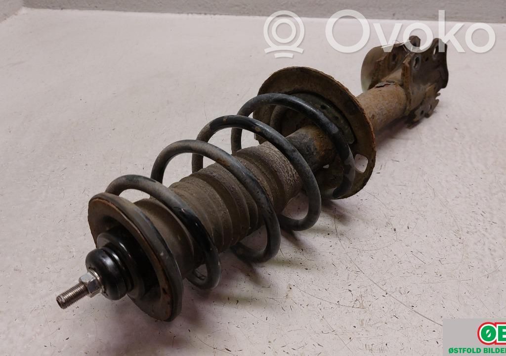 Toyota Yaris Amortyzator osi przedniej ze sprężyną 