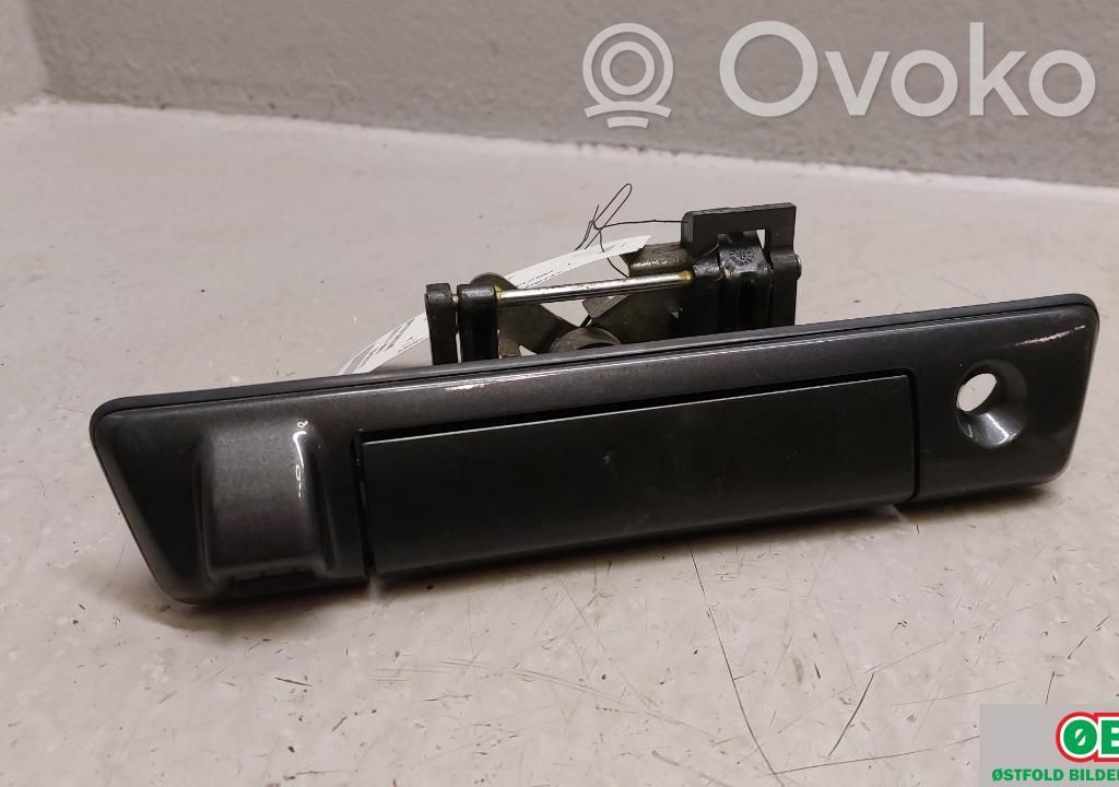 Interruptor para abrir la puerta trasera