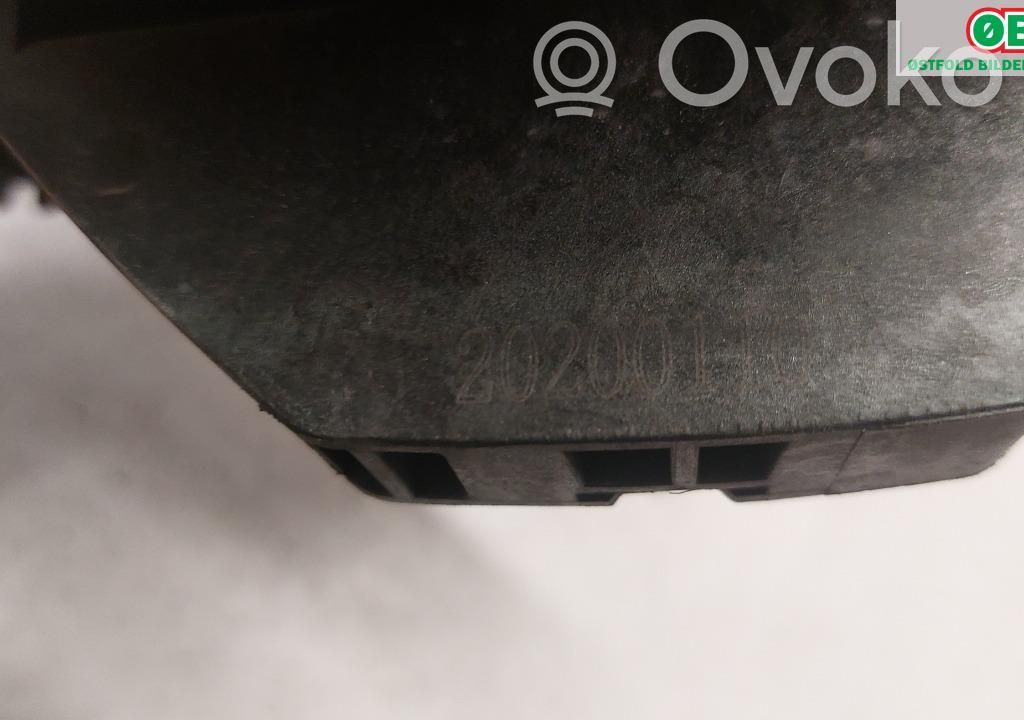 Tailgate opening switch   20200314,20200314,20200314,20200314