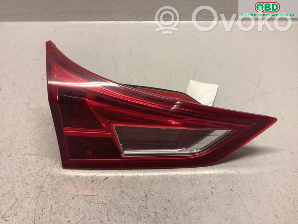 Toyota Auris E180 Luci posteriori