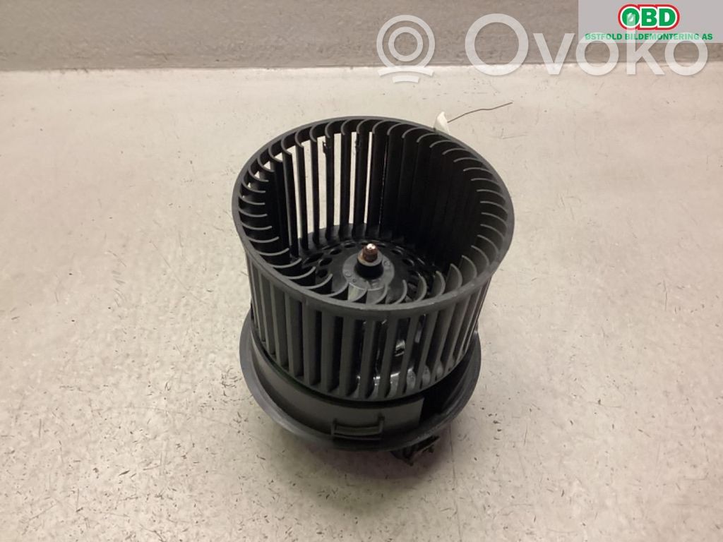 Peugeot 208 I Ventilator aerotermă 