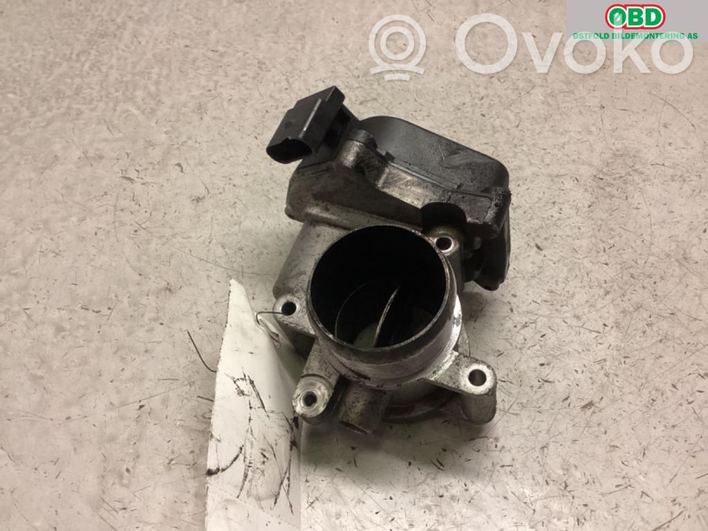 Volkswagen PASSAT B7 Valvola corpo farfallato 