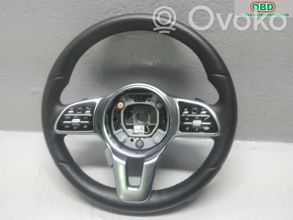 Mercedes-Benz EQB Volan 