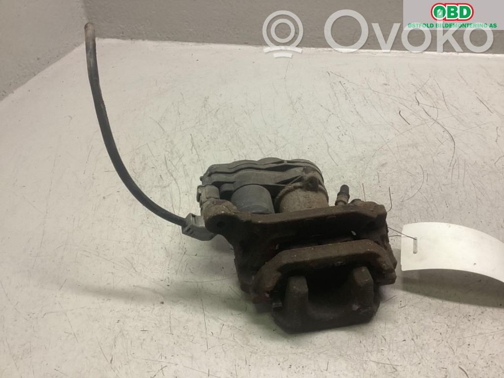Mitsubishi Outlander Tylny zacisk hamulcowy 