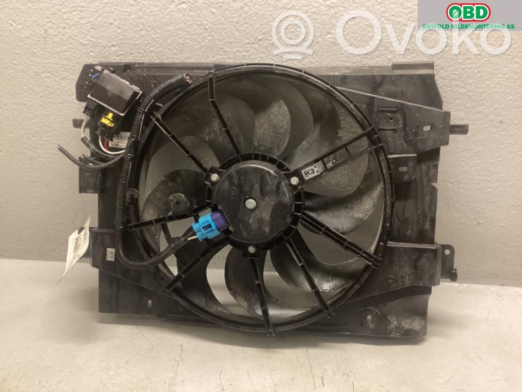 Renault Captur Convogliatore ventilatore raffreddamento del radiatore 