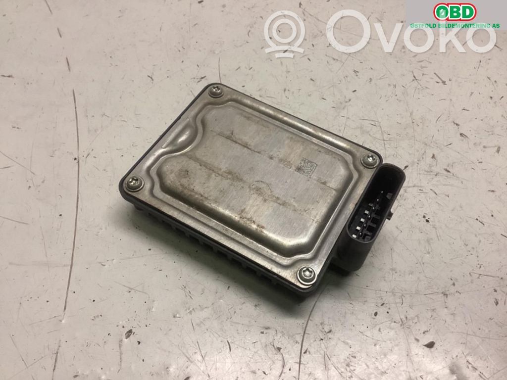 Tesla Model S Sensore radar Distronic 