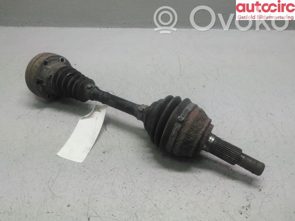Etuvetoakseli   7L0407271F,7L0407271F