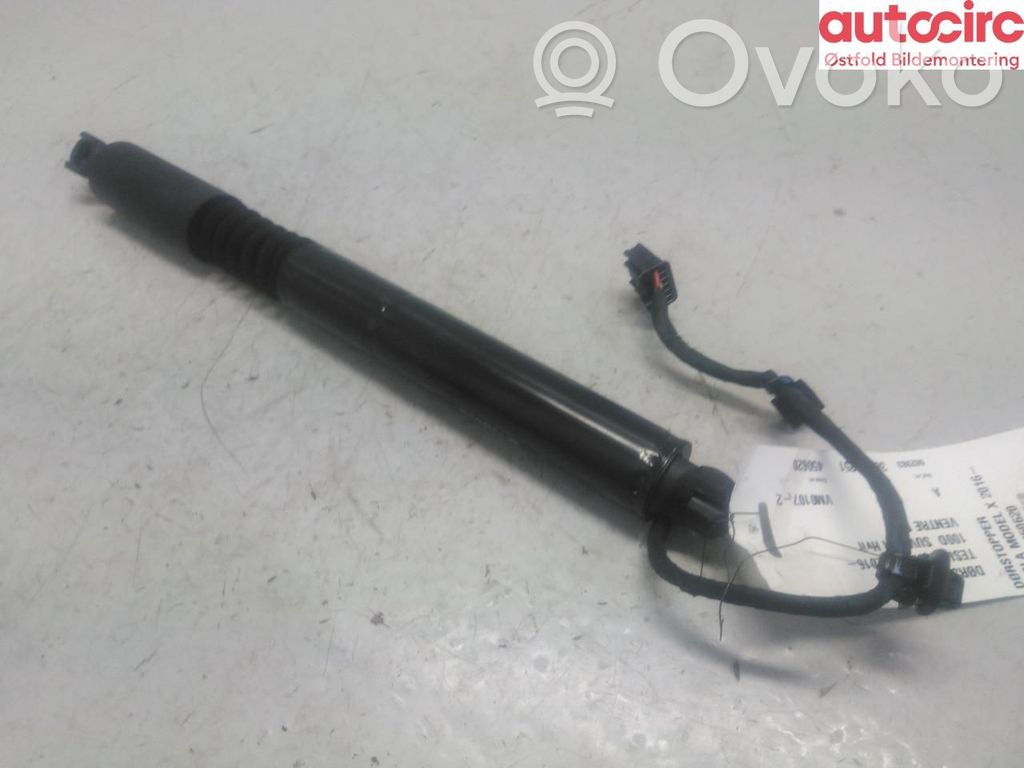 Tesla Model X Etuoven pidätin