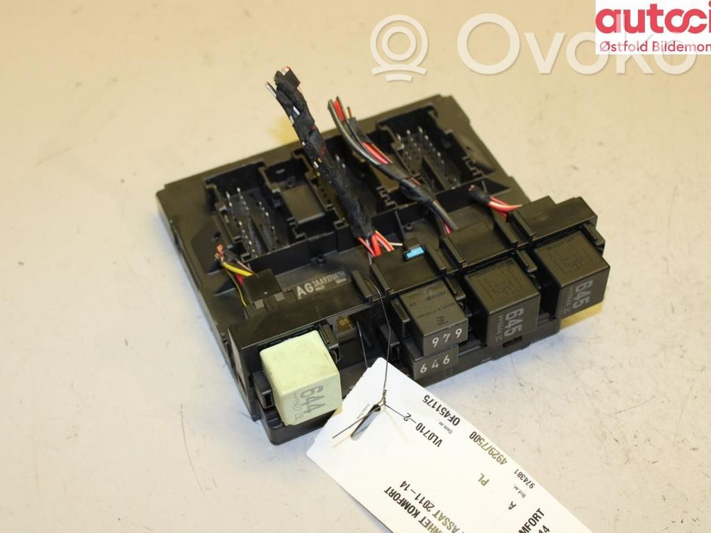 Volkswagen PASSAT B7 Modul de control caroserie central 