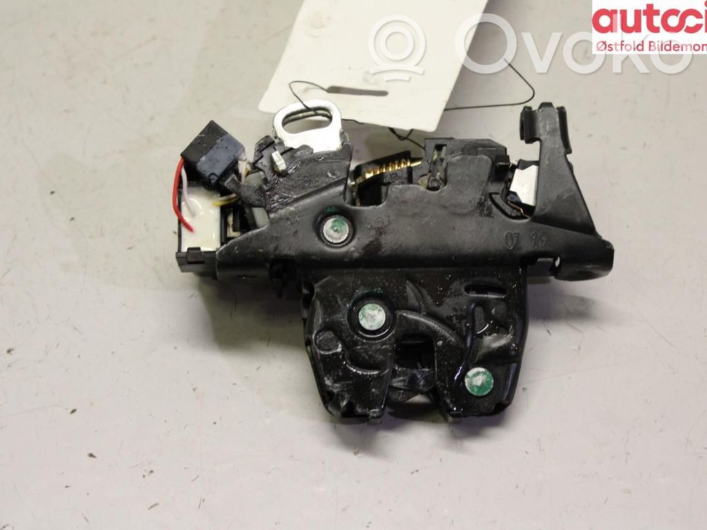 Peugeot 5008 II Zamek klapy tylnej bagażnika