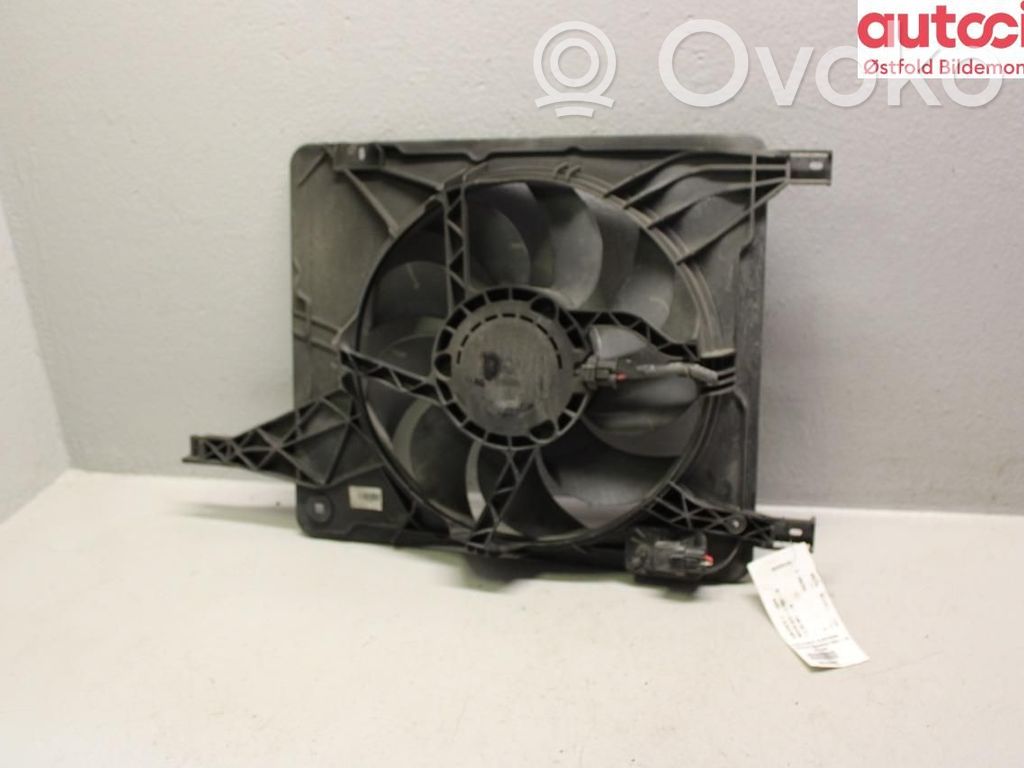 Nissan Qashqai Convogliatore ventilatore raffreddamento del radiatore 