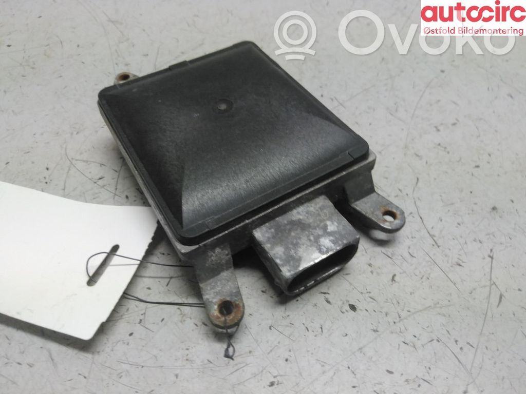 Audi A7 S7 4G Senzor radar distronic 
