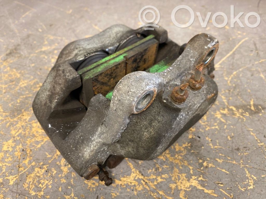 Volvo 240 Étrier de frein avant