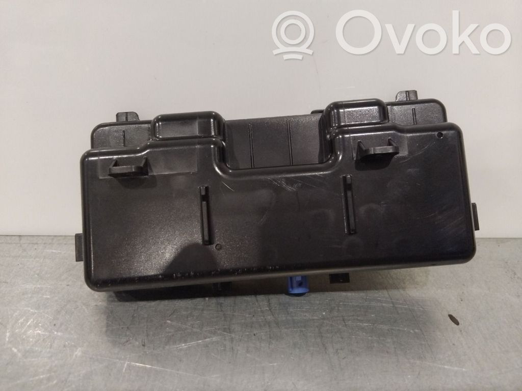 KIA Sorento GPS-pystyantenni 