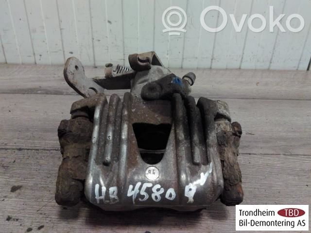 Opel Zafira A Tylny zacisk hamulcowy 