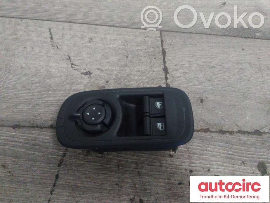 Fiat 500 Electric window control switch 