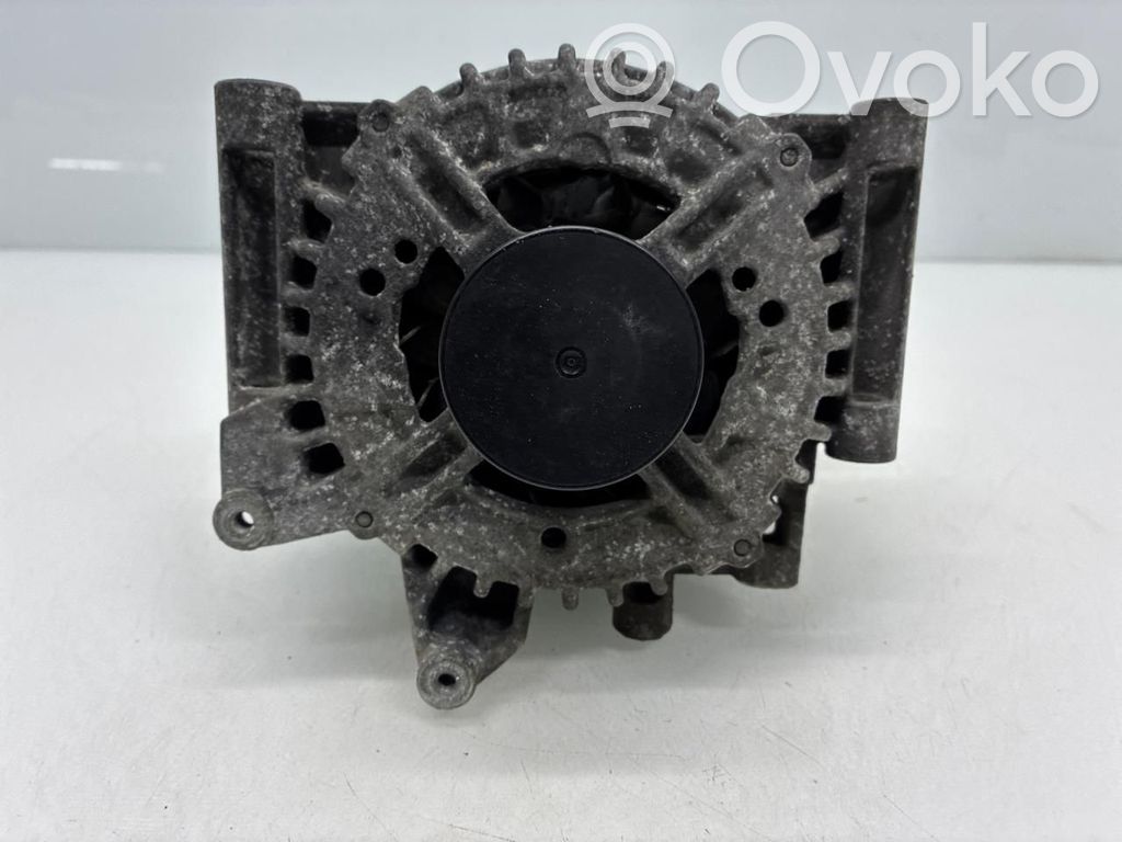 Mercedes-Benz C W204 Alternator 