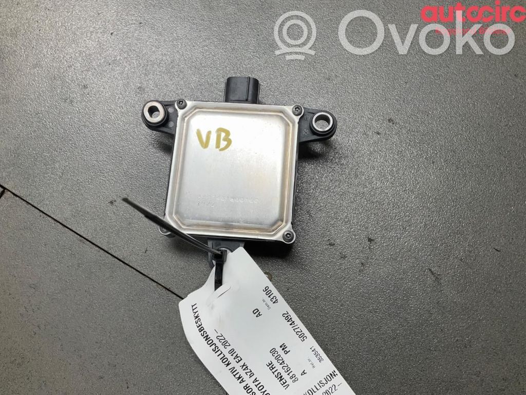 Toyota bZ4X Radar / Czujnik Distronic 