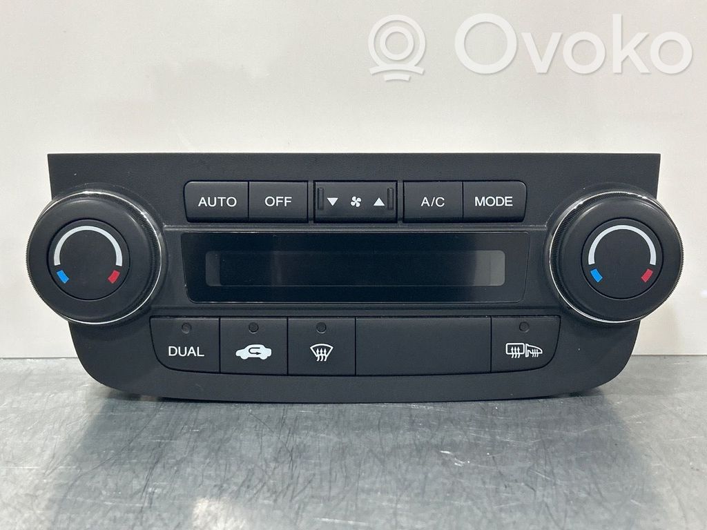 Honda CR-V Climate control/heater control trim 