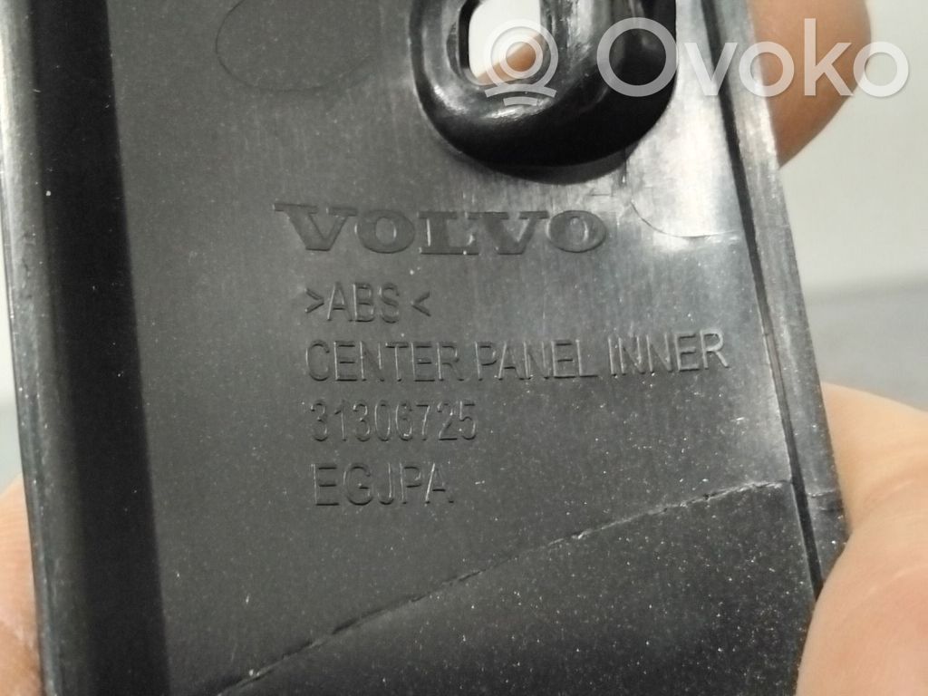 Volvo V40 Mittelkonsole