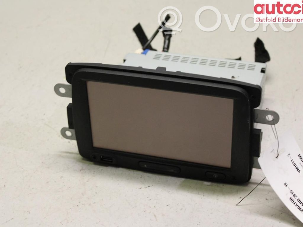 Opel Vivaro Radio/CD/DVD/GPS head unit 