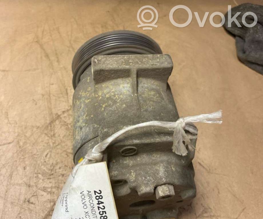 Volvo XC70 Air conditioning (A/C) compressor (pump) 