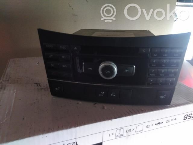 Mercedes-Benz E W212 Unité principale radio / CD / DVD / GPS