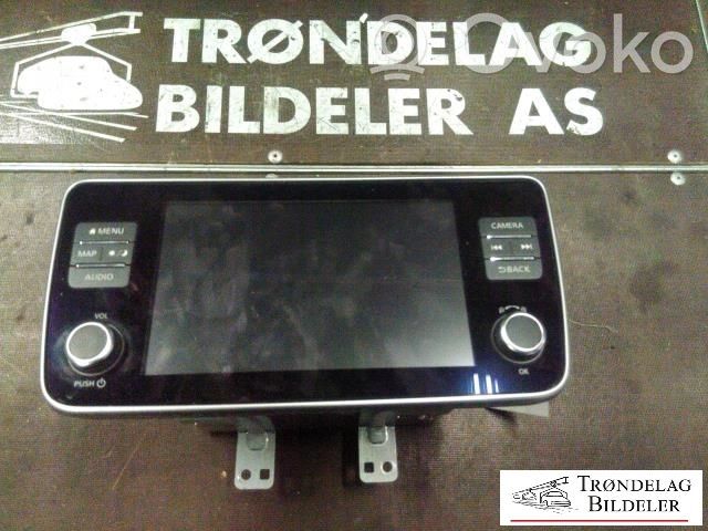 Nissan Leaf II (ZE1) Panel / Radioodtwarzacz CD/DVD/GPS 