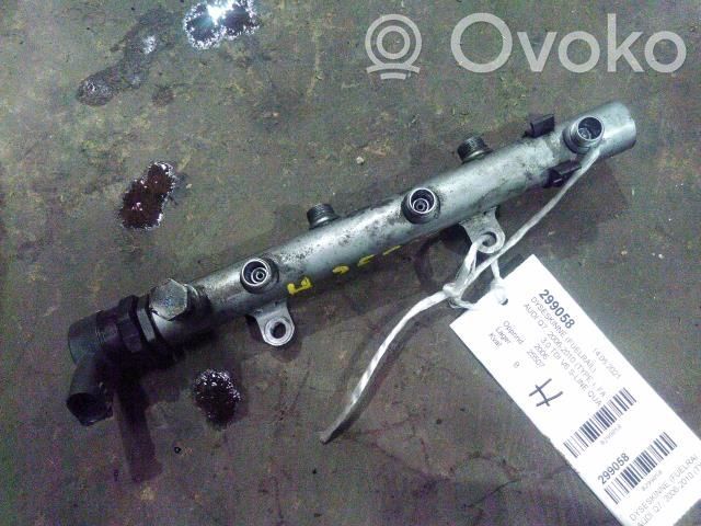 Distributeur de carburant   059130090AB,059130090AB