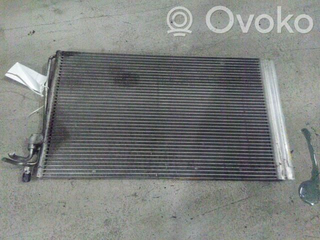 BMW 5 E60 E61 Radiatore di raffreddamento 