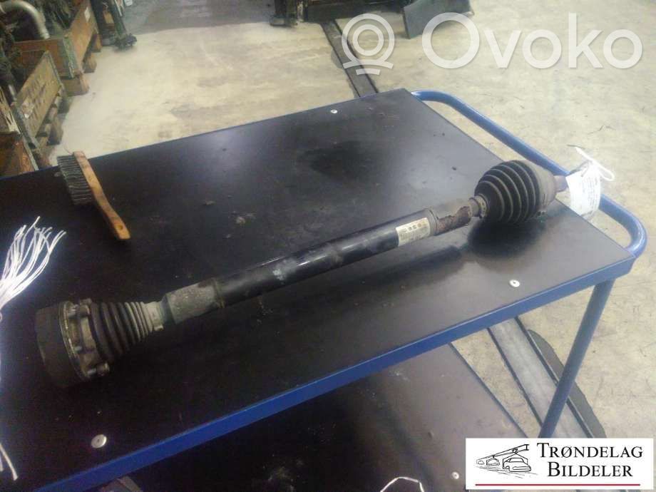 Volkswagen PASSAT B7 Eje de transmisión delantero 