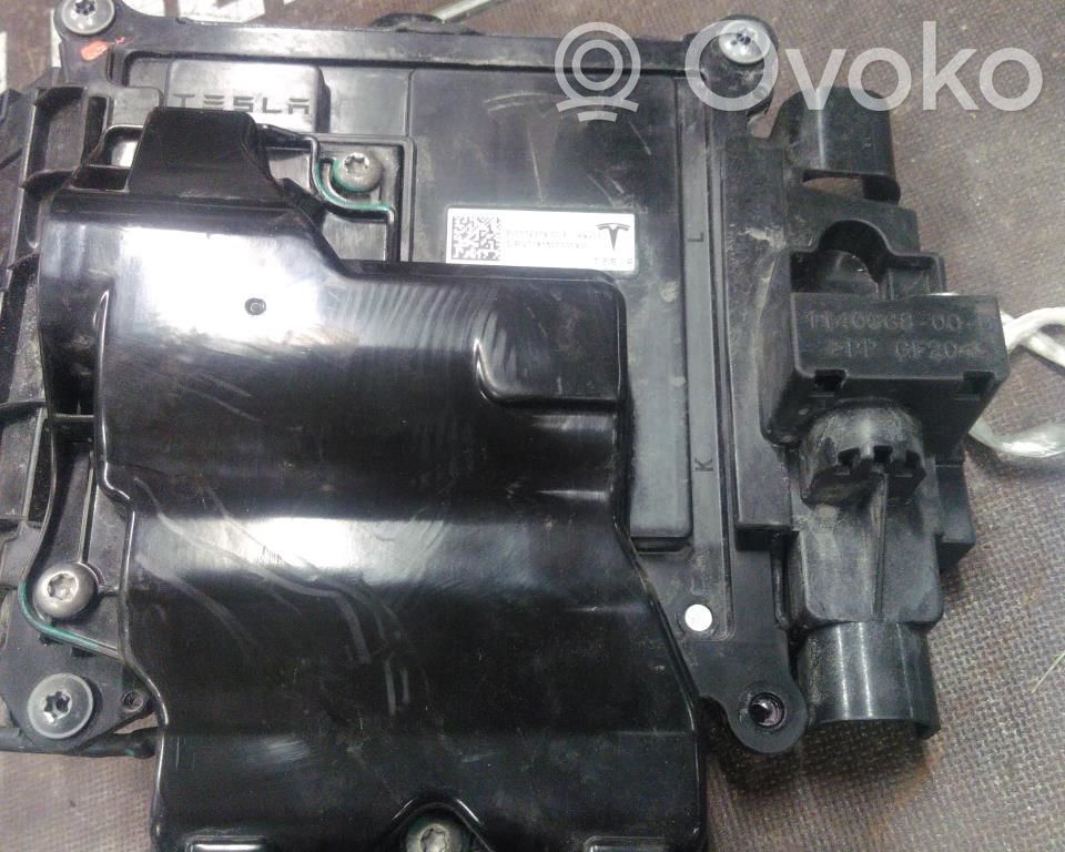 Tesla Model S Muut ohjainlaitteet/moduulit 