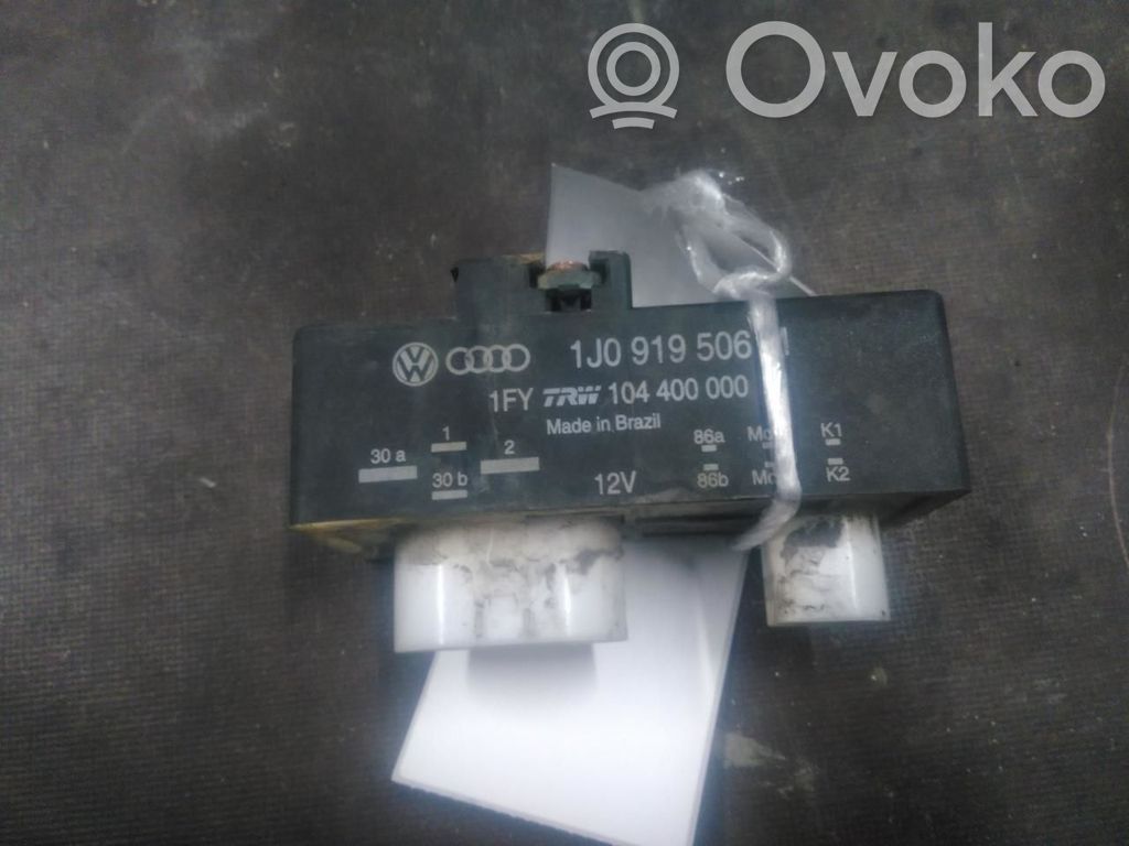Volkswagen Polo V 6R Releu ventilator lichid răcire 