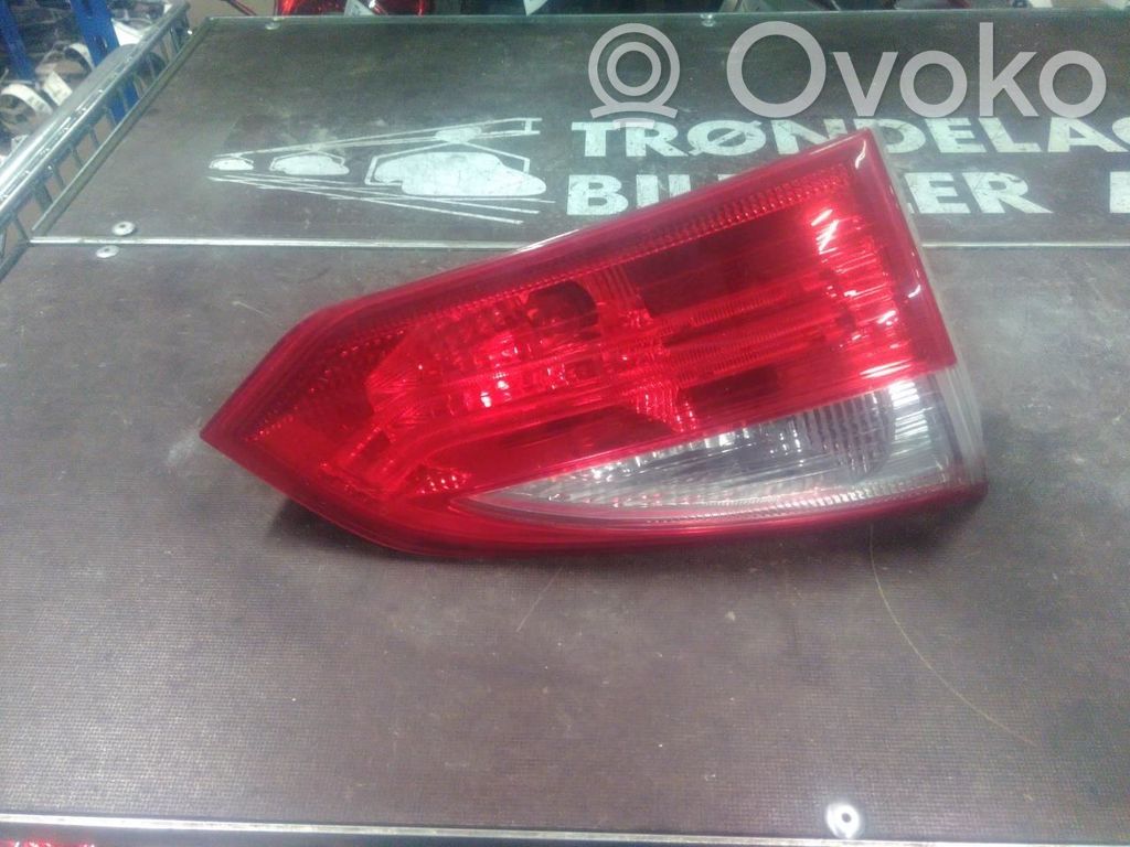 Ford Focus Luz trasera/de freno 