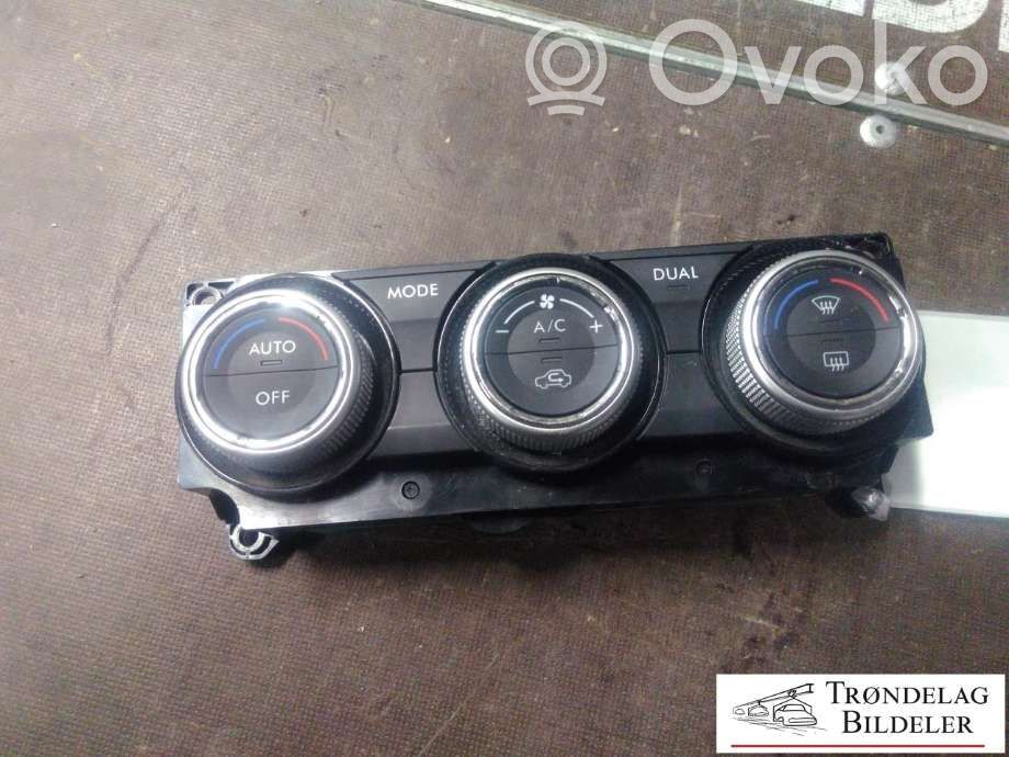 Subaru Levorg Climate control/heater control trim 