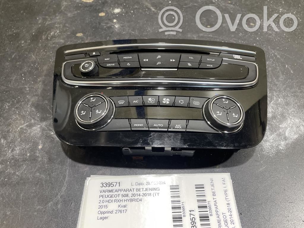 Console centrale, commande chauffage/clim