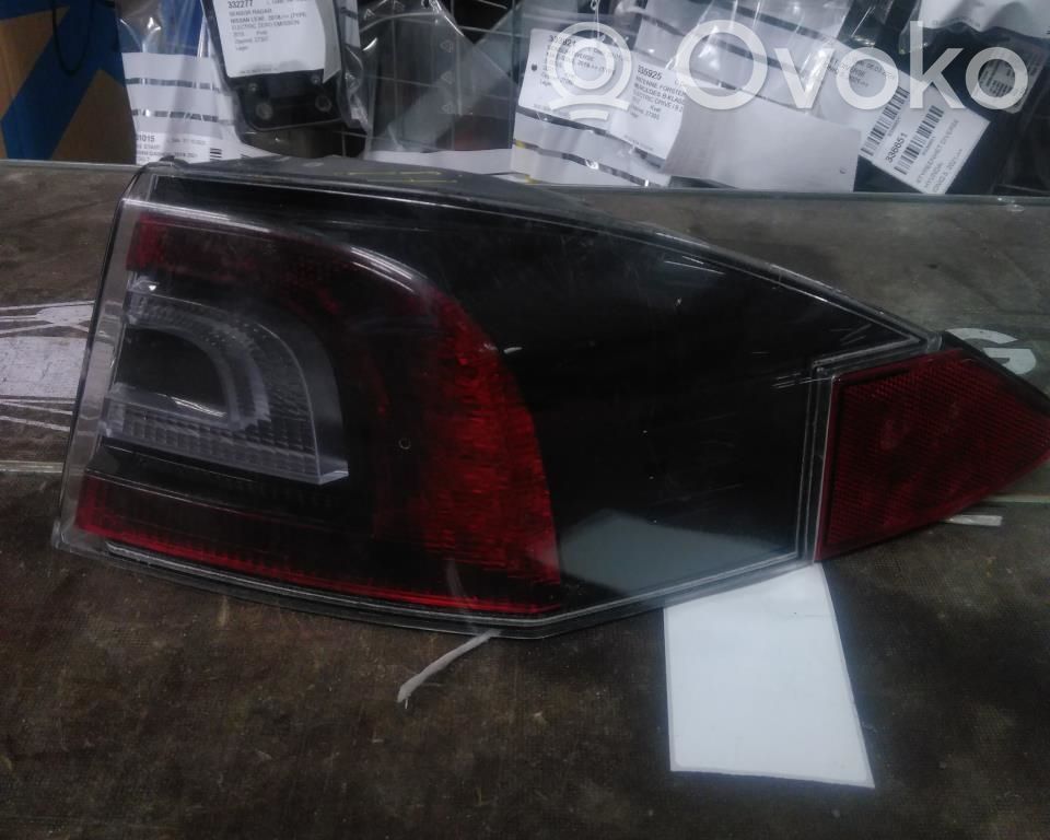 Rear/tail lights