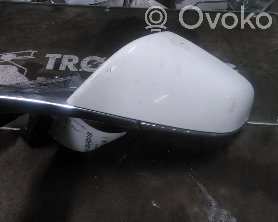 Tesla Model S Espejo lateral eléctrico de la puerta delantera 